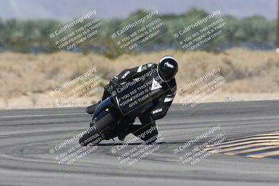 media/Oct-13-2025-Moto Forza (Mon) [[a66d839500]]/3-B Group/Session 3 (Turn 16)/